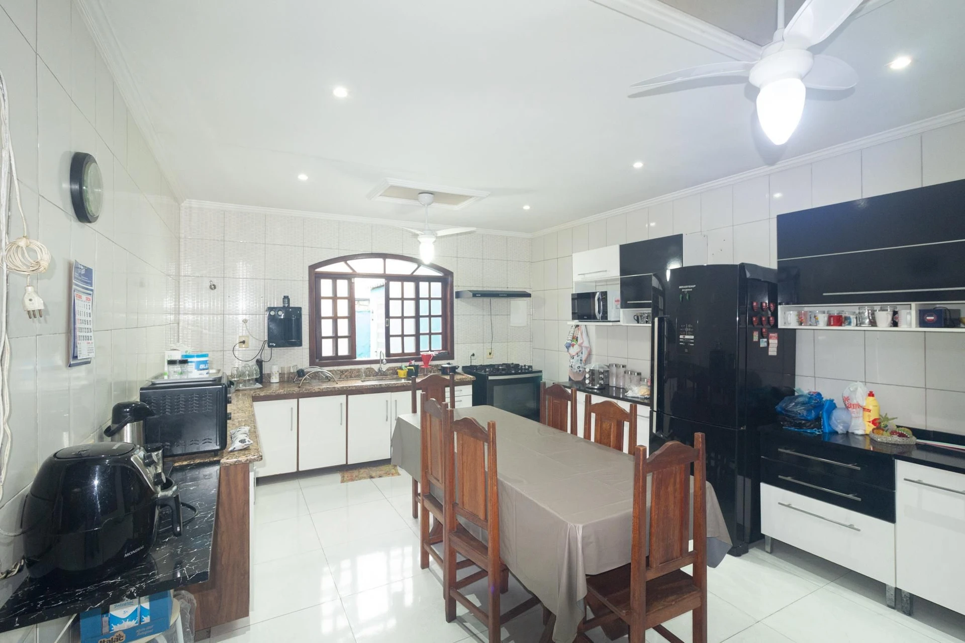Furnished house, 360 m², with a garden — photo 2
