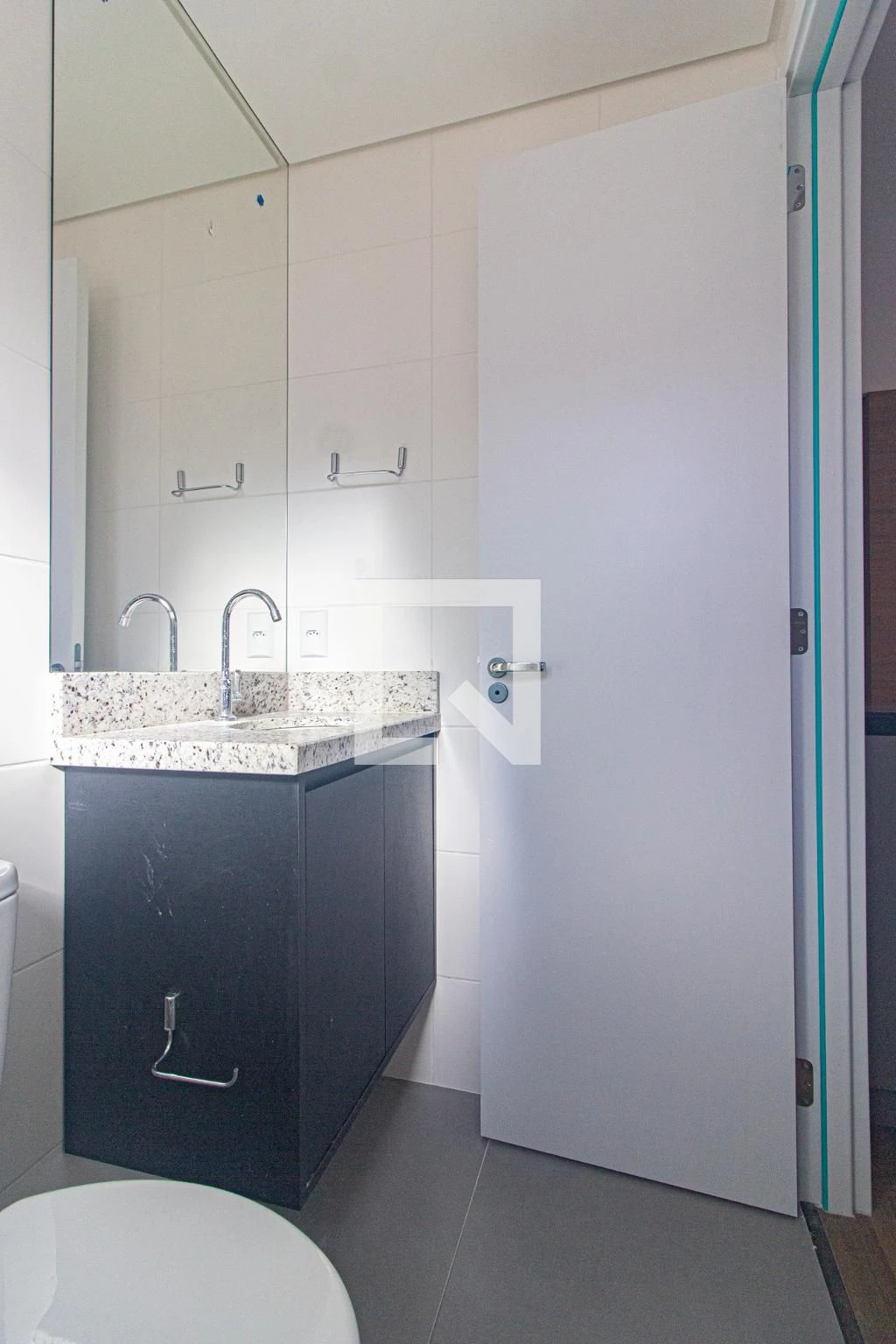 Furnished studio in a building with an indoor pool — photo 23