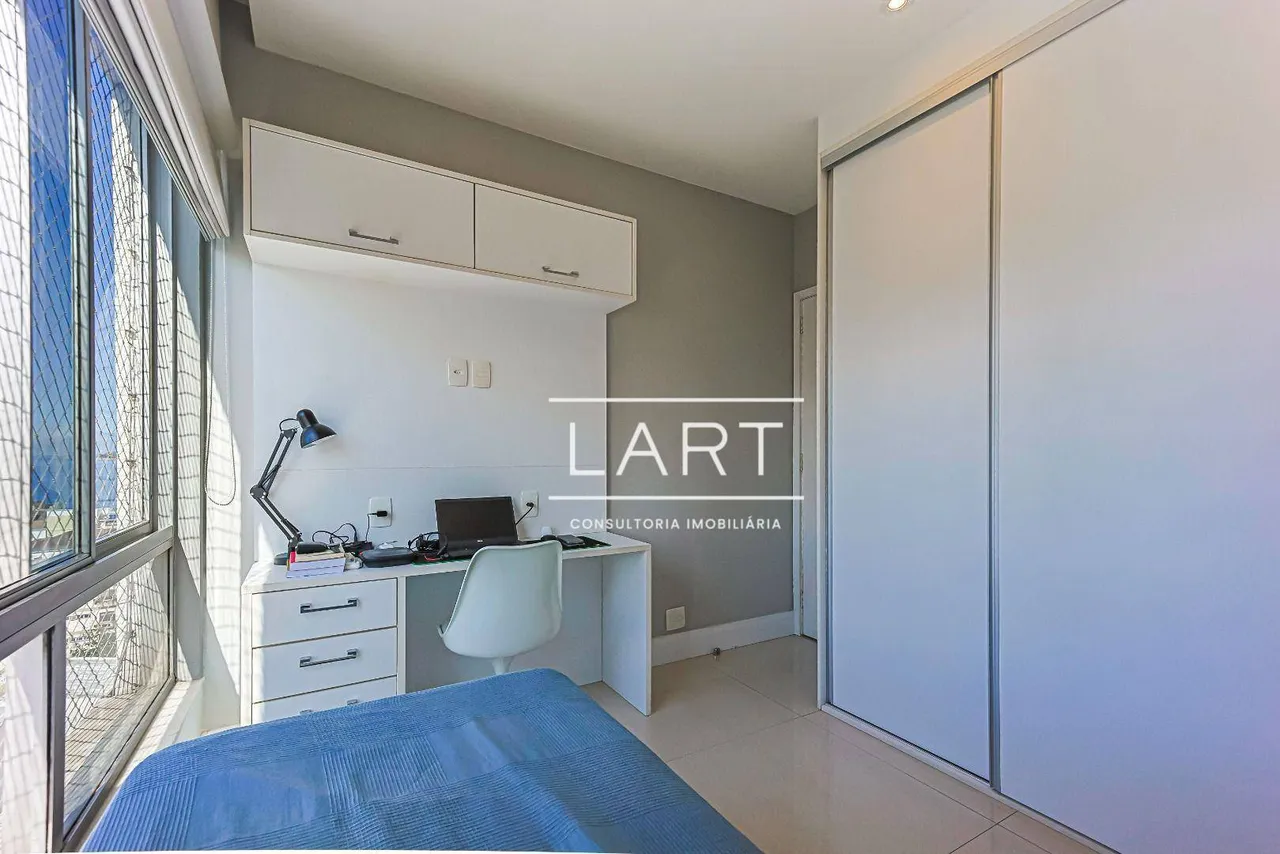 Furnished 3-bedroom apartment with 2 bathrooms and parking — photo 16