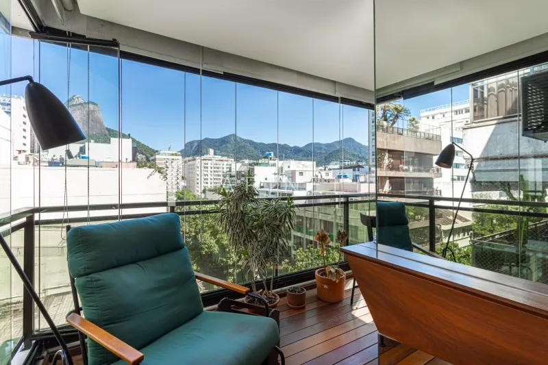 Furnished duplex apartment with 1 bedroom and 3 bathrooms — photo 4