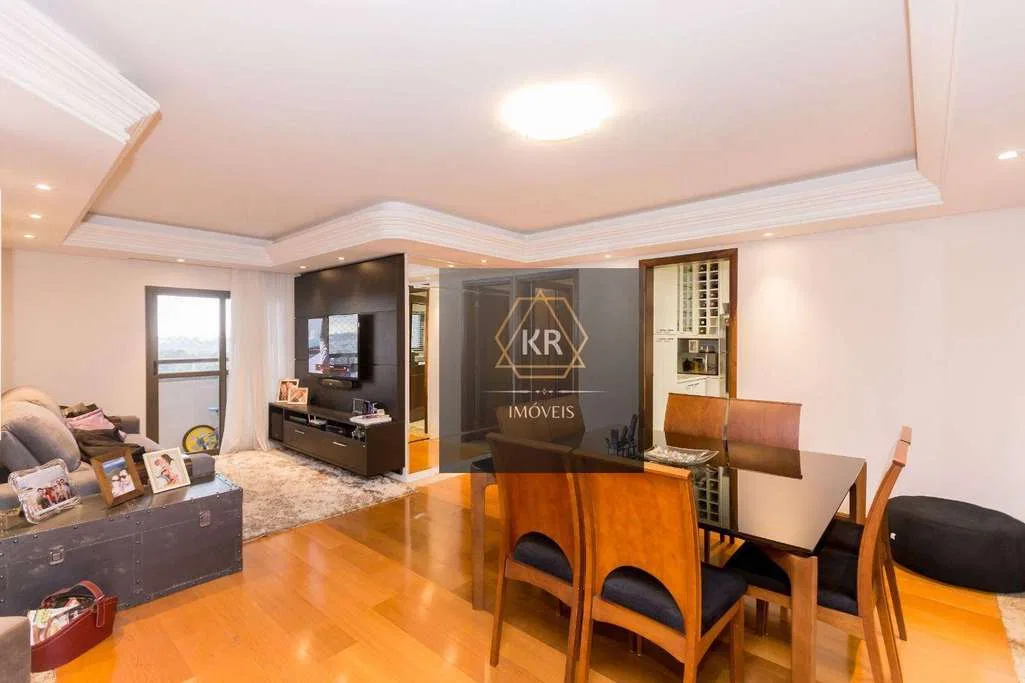 245 m² apartment with 3 bedrooms and 3 parking spots