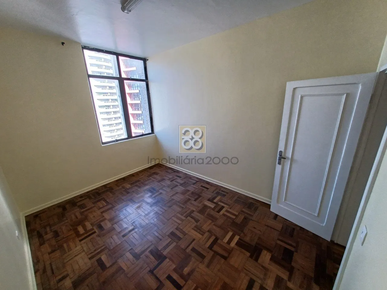 3-bedroom apartment with a home office in Curitiba — photo 8