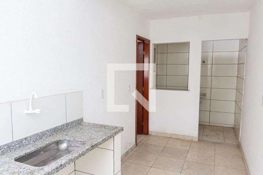38 m² unfurnished studio with private garden and 1 parking — photo 17