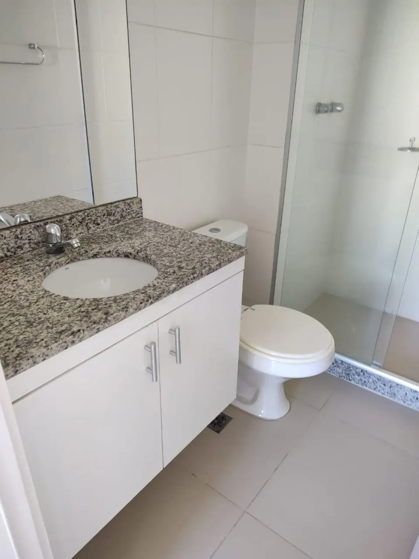2-bedroom apartment with a mountain view in Rio de Janeiro — photo 10