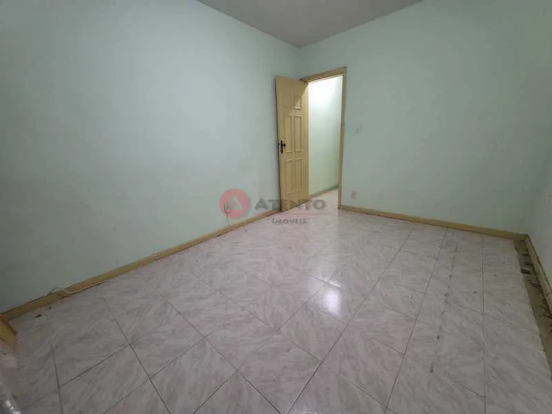 Unfurnished house with 3 bedrooms and 1 bathroom — photo 2