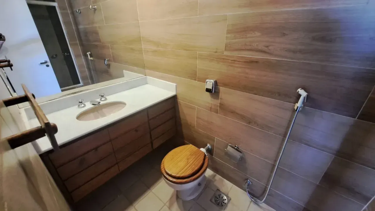 177 m² duplex with 2 bedrooms, 3 bathrooms — photo 3
