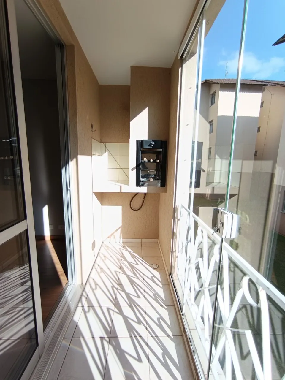 Apartamento de 3 quartos com varanda envidraçada, Capão Raso — photo 3