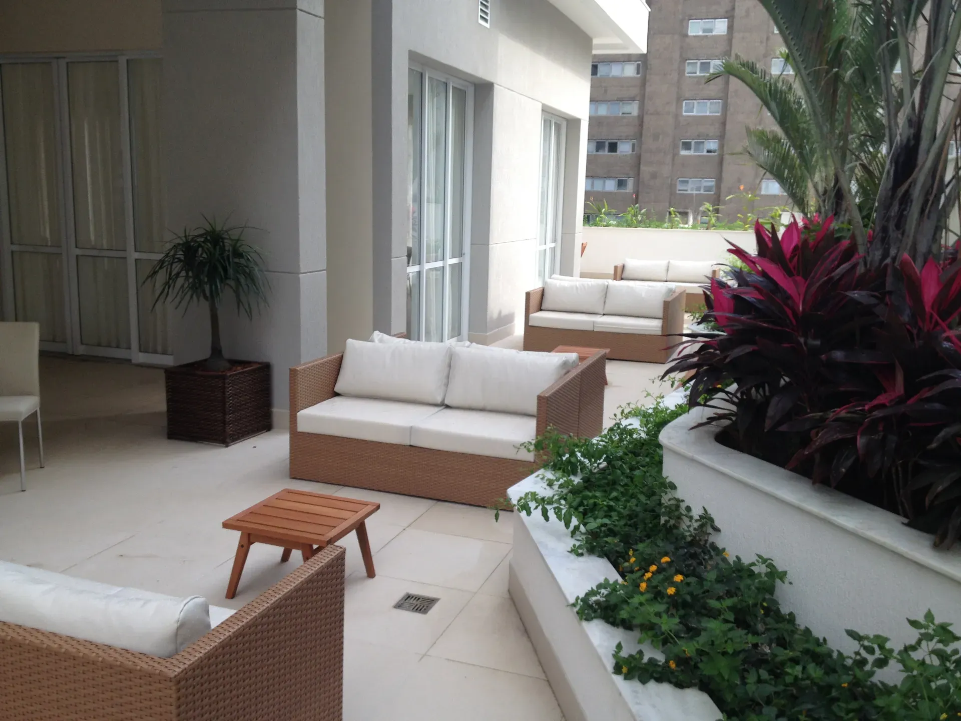107 m² apartment with 4 bedrooms and 2 parking spaces — photo 14