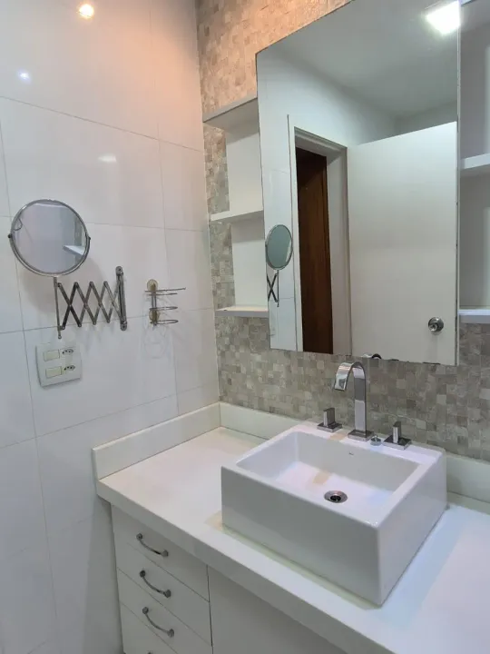90 m² apartment with 2 bedrooms and a balcony — photo 7