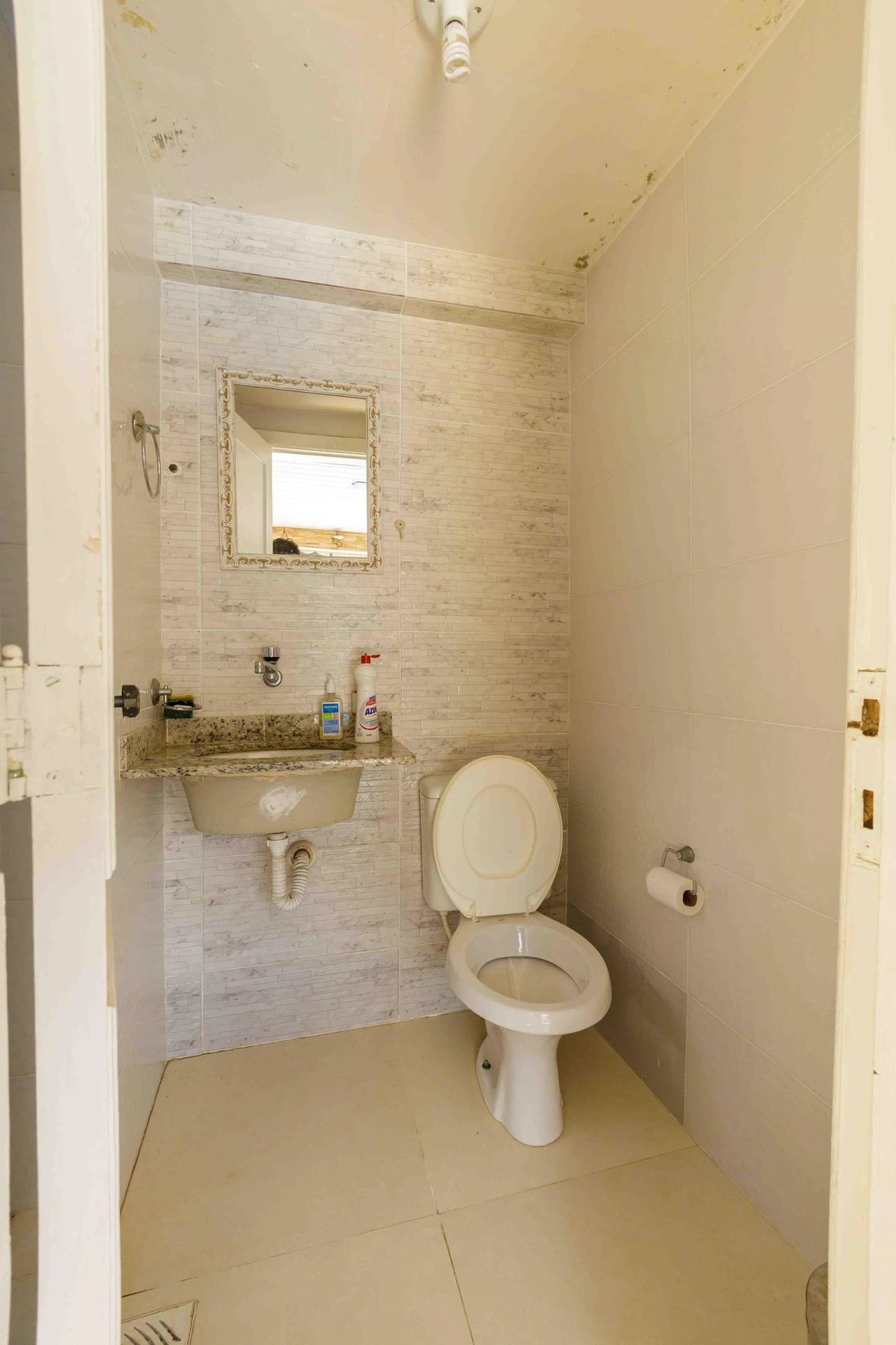 Furnished house with 5 bedrooms and a private BBQ — photo 62