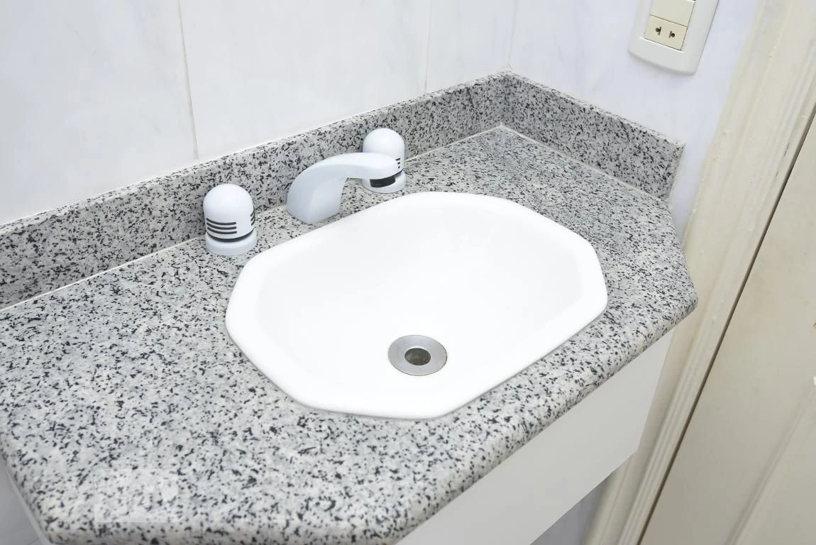 4-bedroom apartment (2 en-suite) with separate kitchen — photo 70