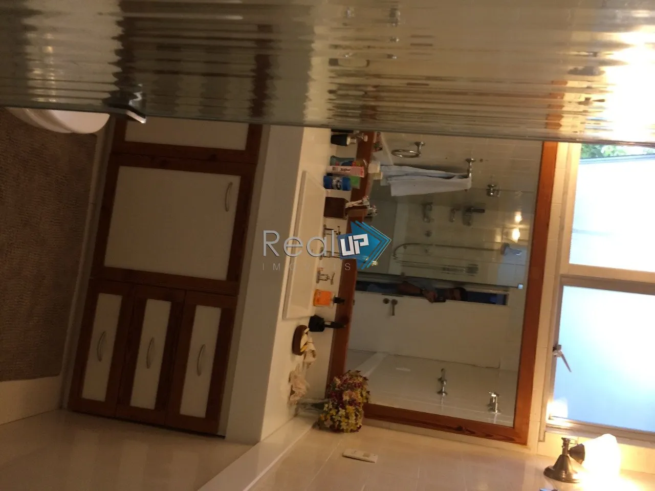 House with 3 bedrooms and 600 m² plus private BBQ terrace — photo 43