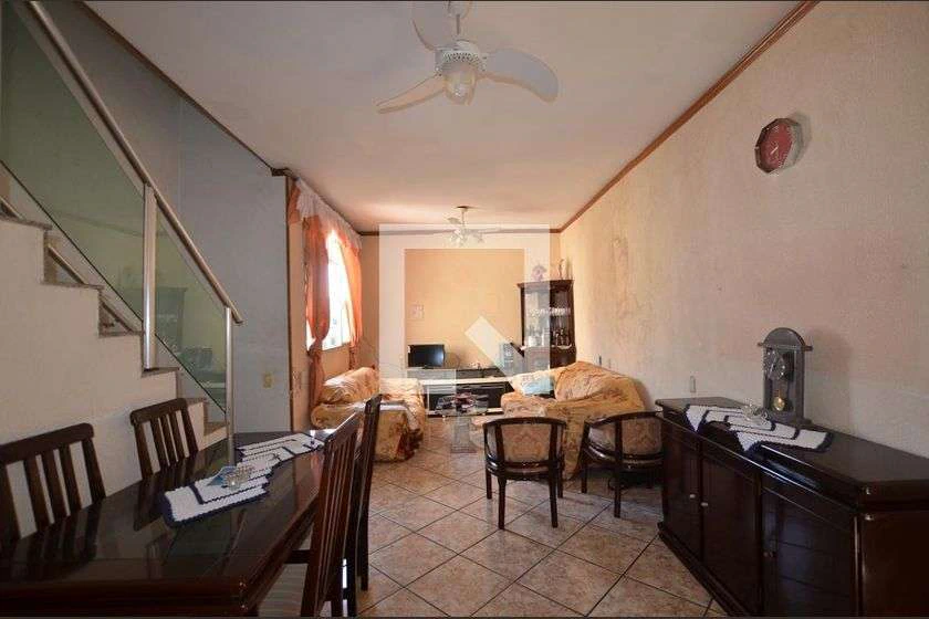 100 m² apartment with 2 bedrooms and 3 bathrooms