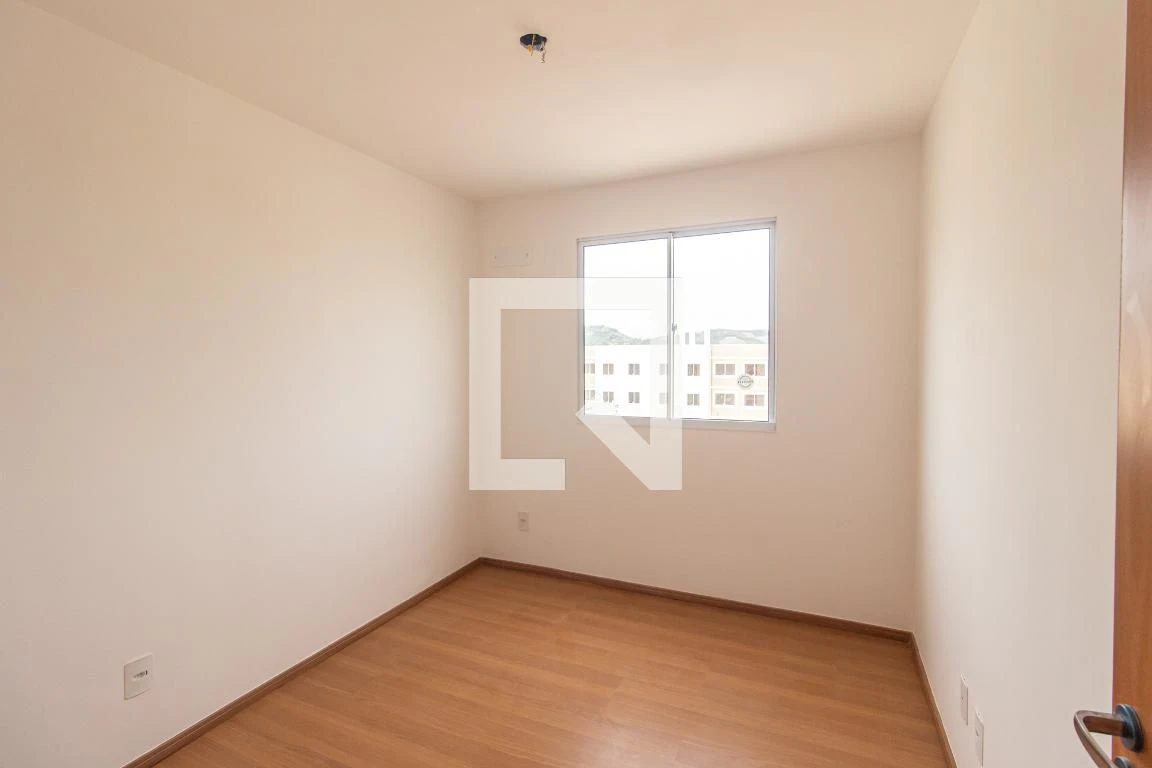 2-bedroom apartment in a building with a pool — photo 39
