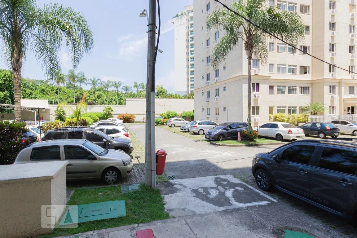 2-bedroom apartment in a building with a pool — photo 22