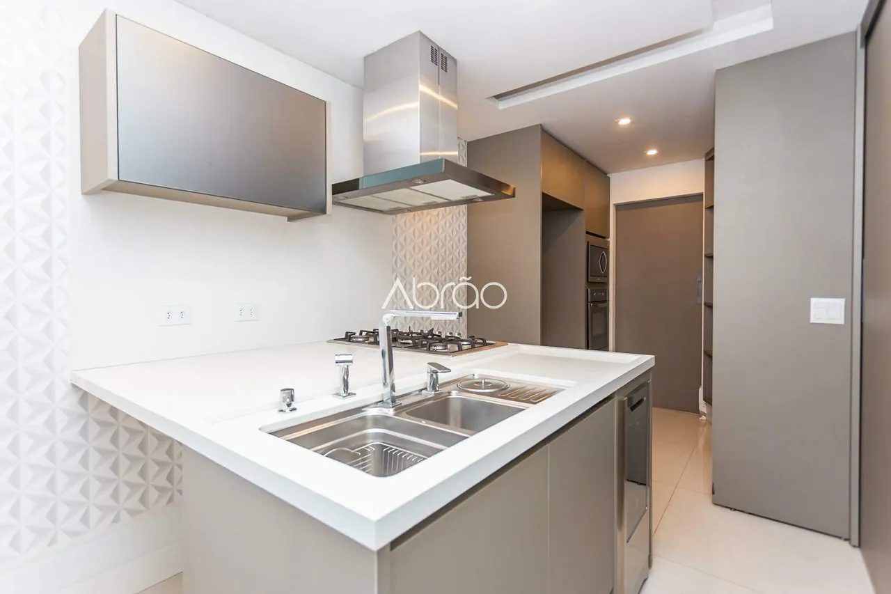 Apartment with 2 en-suite bedrooms and 256 m² — photo 17