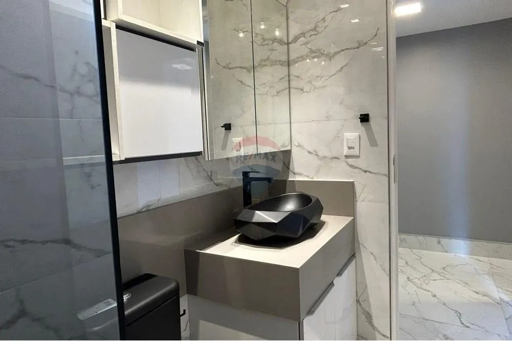 Furnished apartment, 132 m², with a glass-enclosed balcony — photo 50