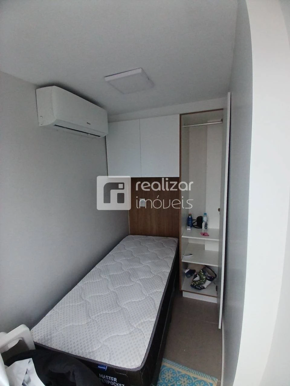 Furnished apartment, 228 m², with floor-to-ceiling windows — photo 9