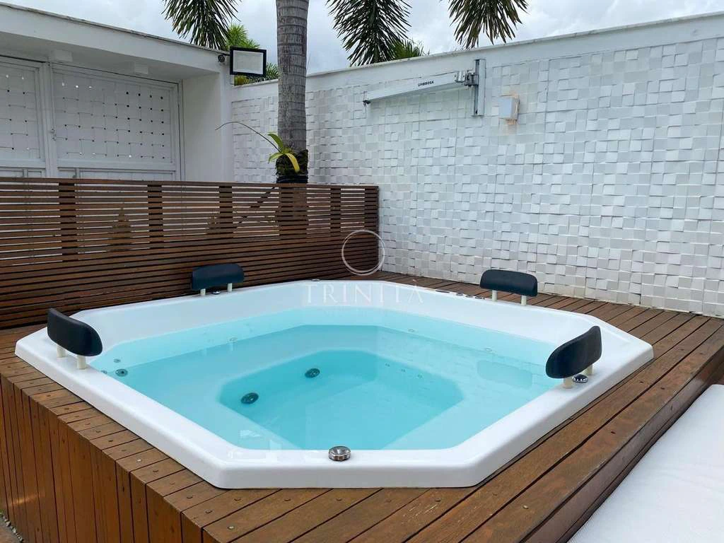 Furnished triplex home with 4 en-suite bedrooms — photo 23
