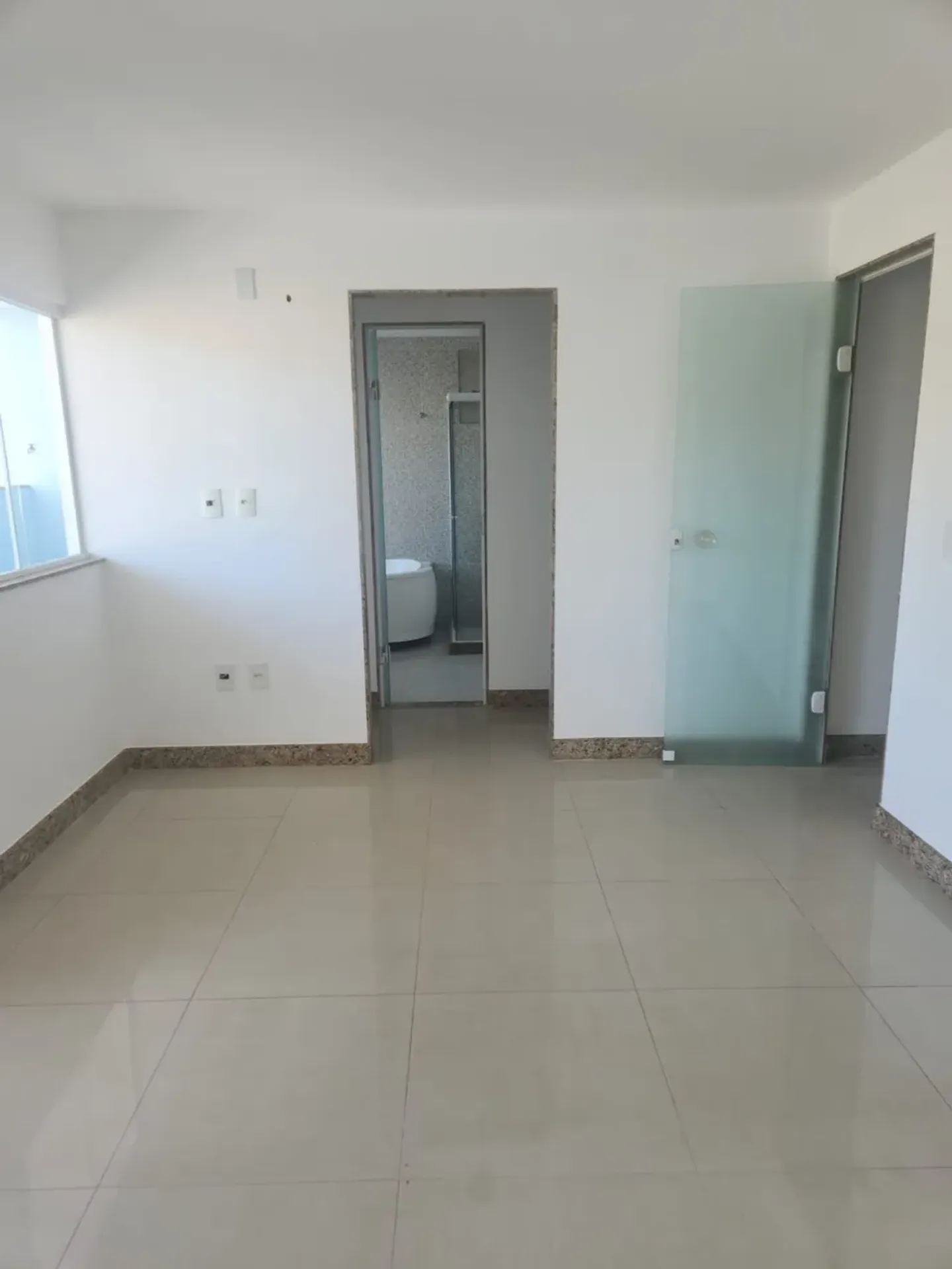 Washing machine in a 4-bedroom house, 250 m² — photo 25