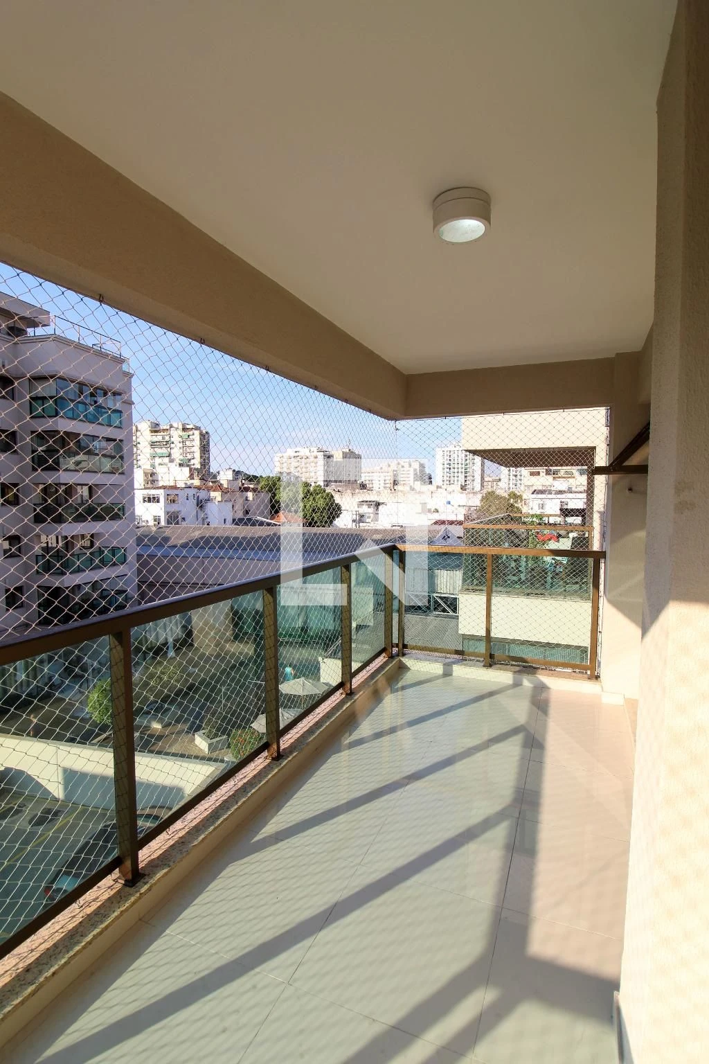 3-bedroom apartment with 3 bathrooms — photo 38