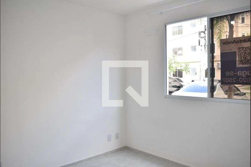 2-bedroom unfurnished apartment with open-plan kitchen — photo 15
