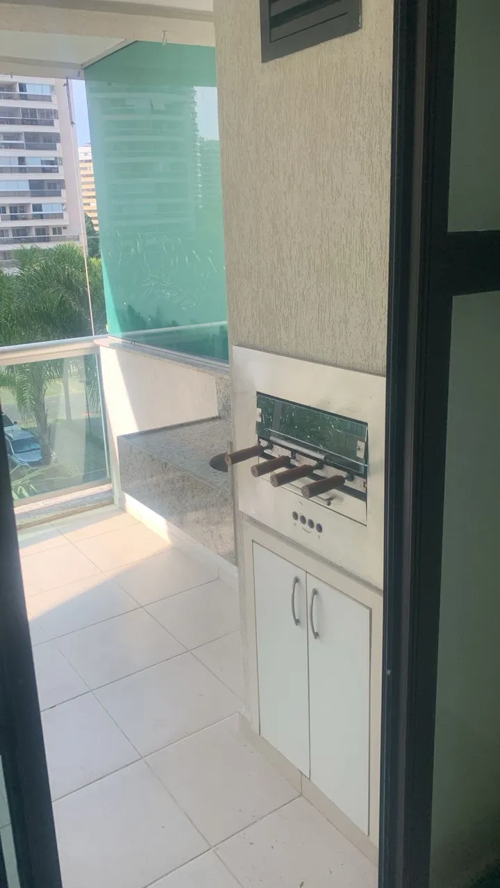 3-bedroom apartment with open-plan gas kitchen — photo 15