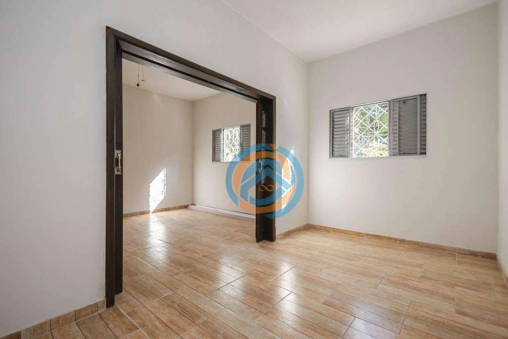 Detached house with 4 bedrooms and 4 parking spots — photo 4