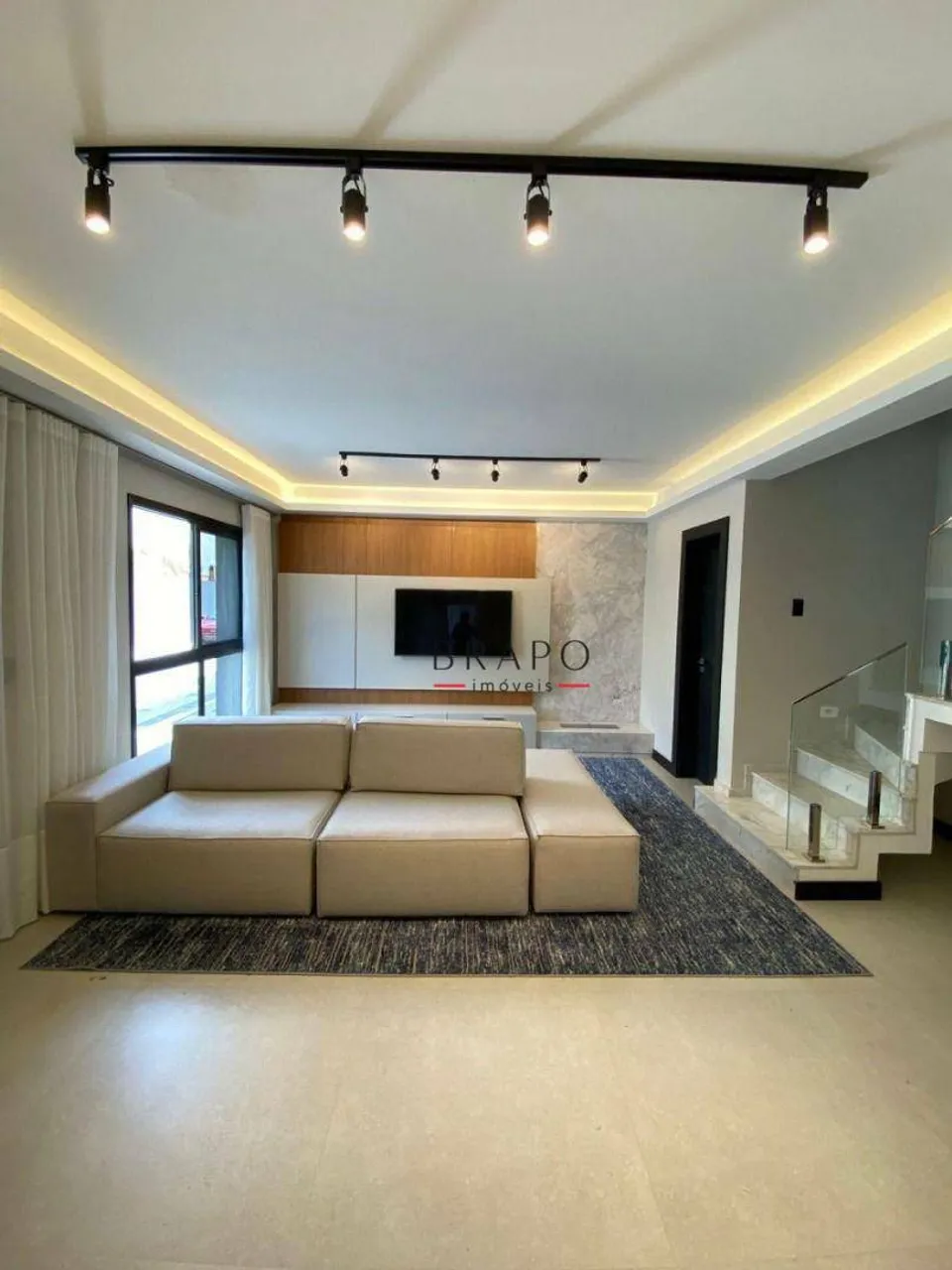 Townhouse with 3 bedrooms and 4 bathrooms plus balcony — photo 3