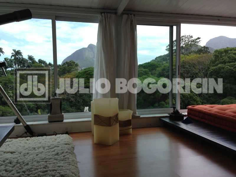 3-bedroom 150 m² apartment with 2 parking spots — photo 9