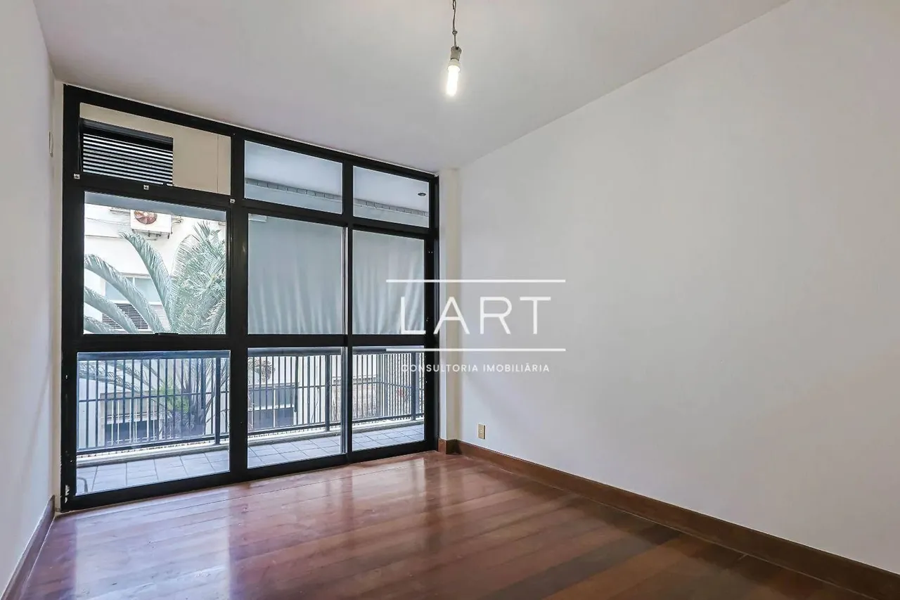 Apartamento com 4 dormitórios e 3 banheiros, 262 m² — photo 10