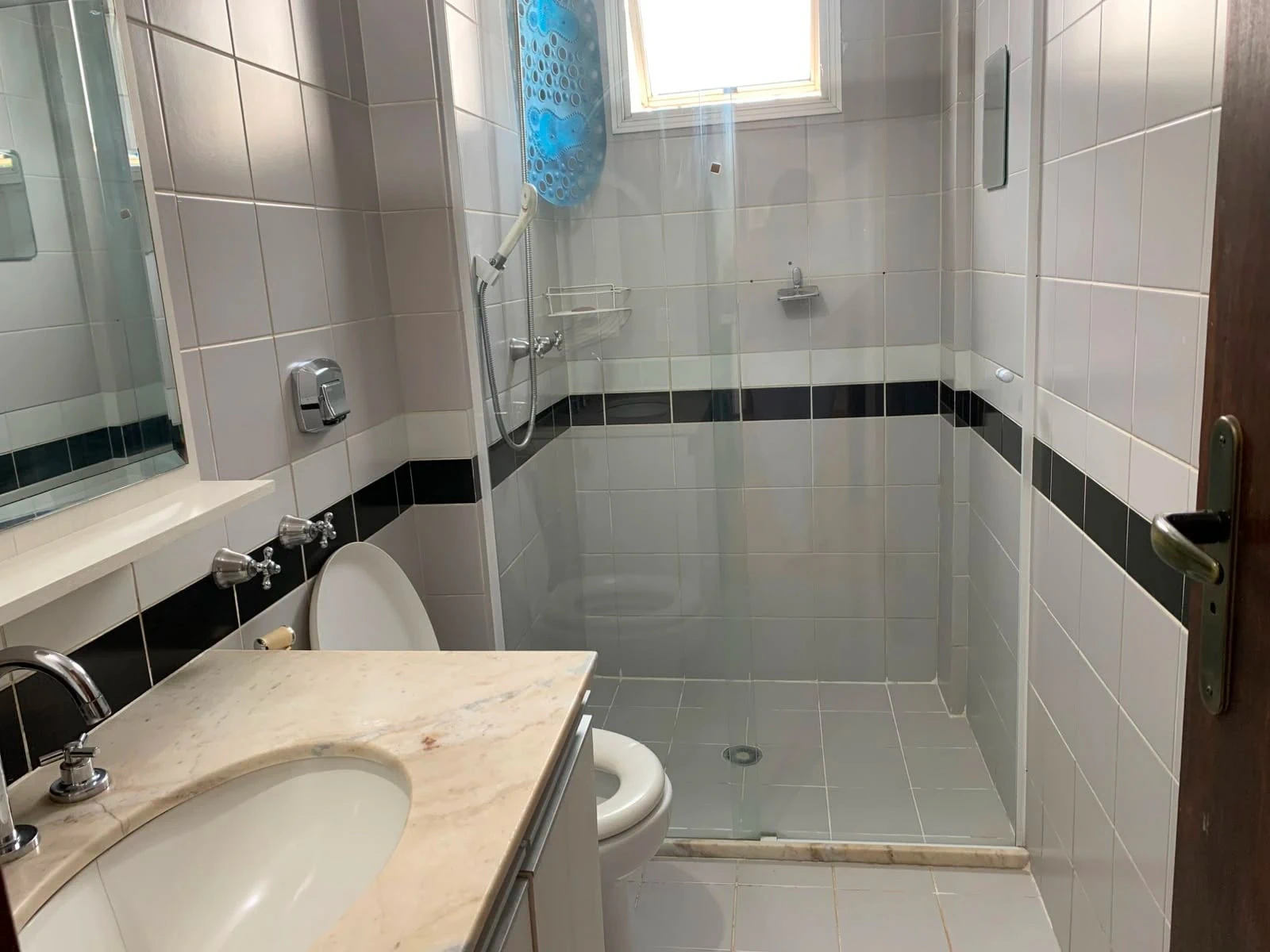 Furnished 2-bedroom, 73 m² apartment in Curitiba — photo 9