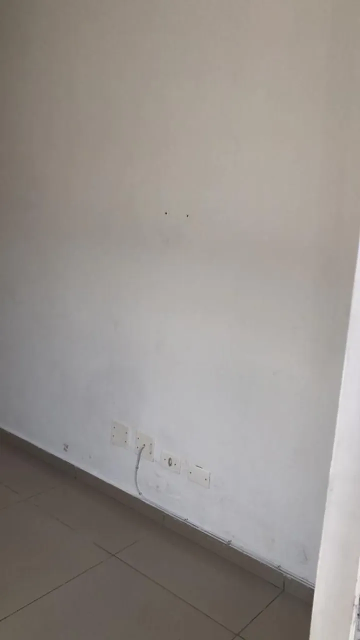 Balcony with a grill in a 2-bedroom apartment, 68 m² — photo 10