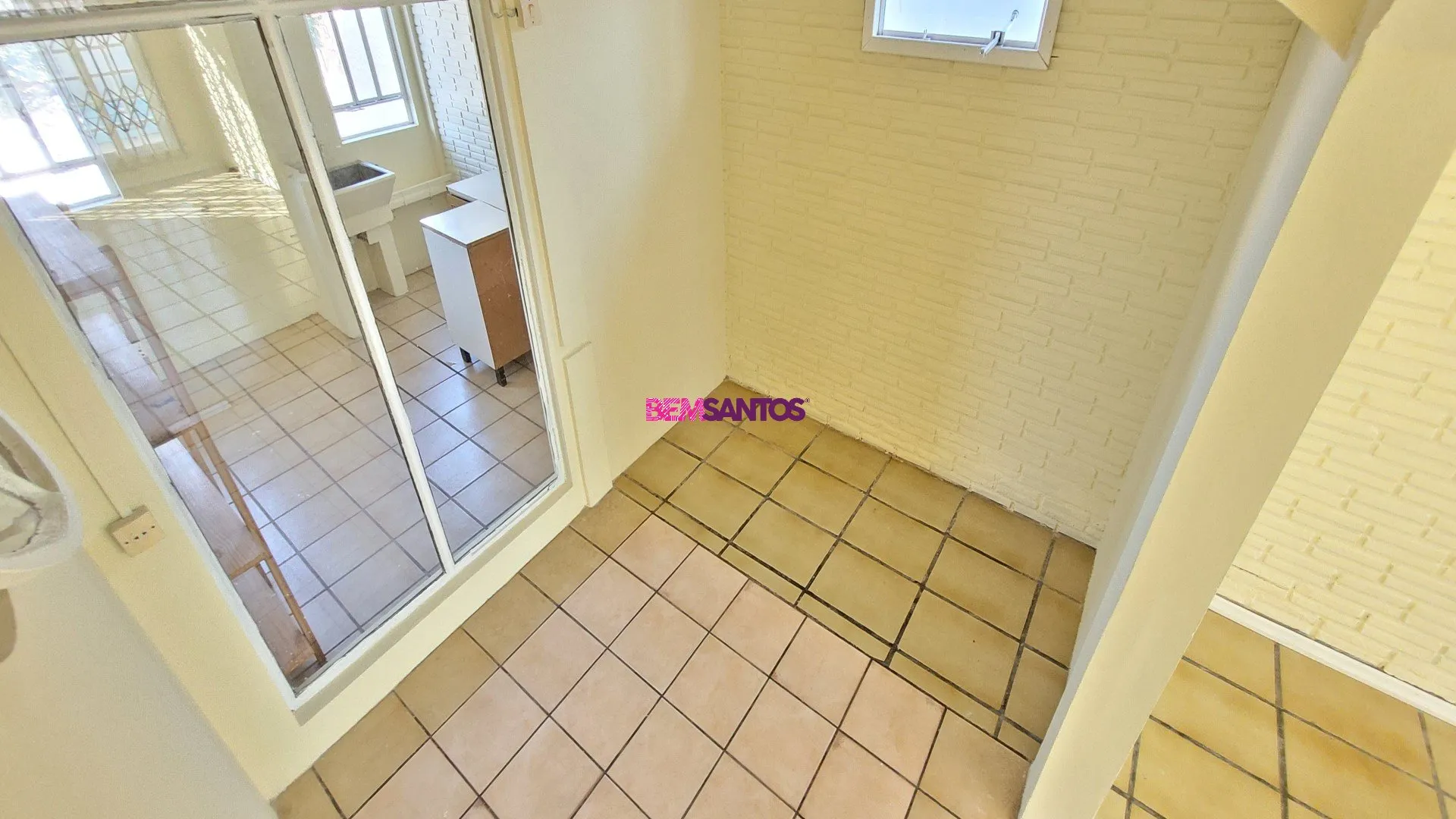 House with 3 en-suite bedrooms and private garden — photo 27
