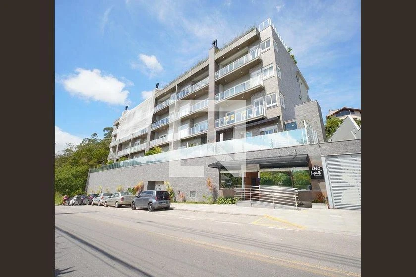 3-bedroom apartment with a water view in Florianópolis — photo 37