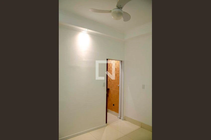 Studio apartment with 1 bedroom and open-plan gas kitchen — photo 24