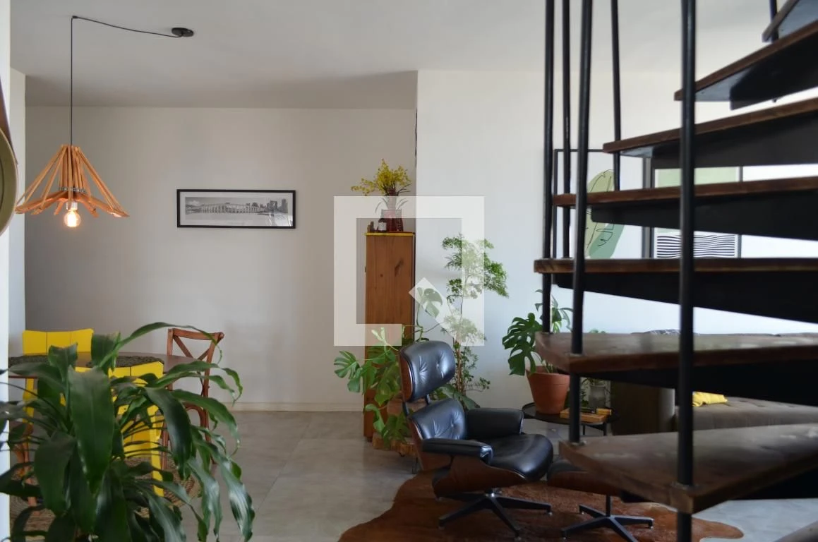 3-bedroom apartment in a building with a pool — photo 18