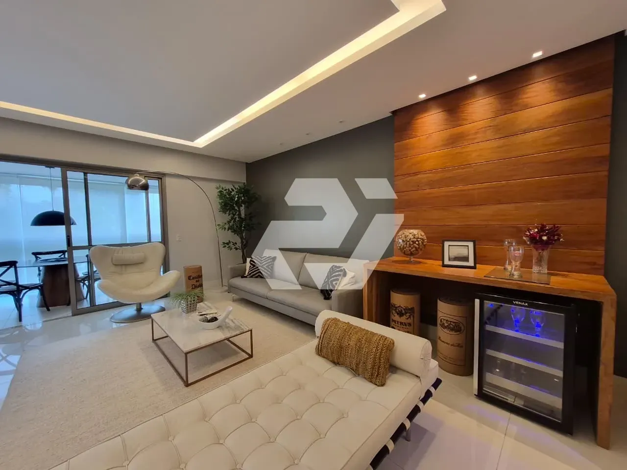 4-bedroom, 5-bath apartment with balcony and 3 parking — photo 10