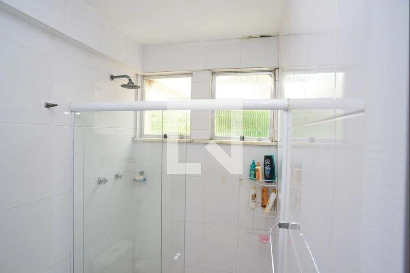 Unfurnished 6-bedroom apartment with 340 m² — photo 18