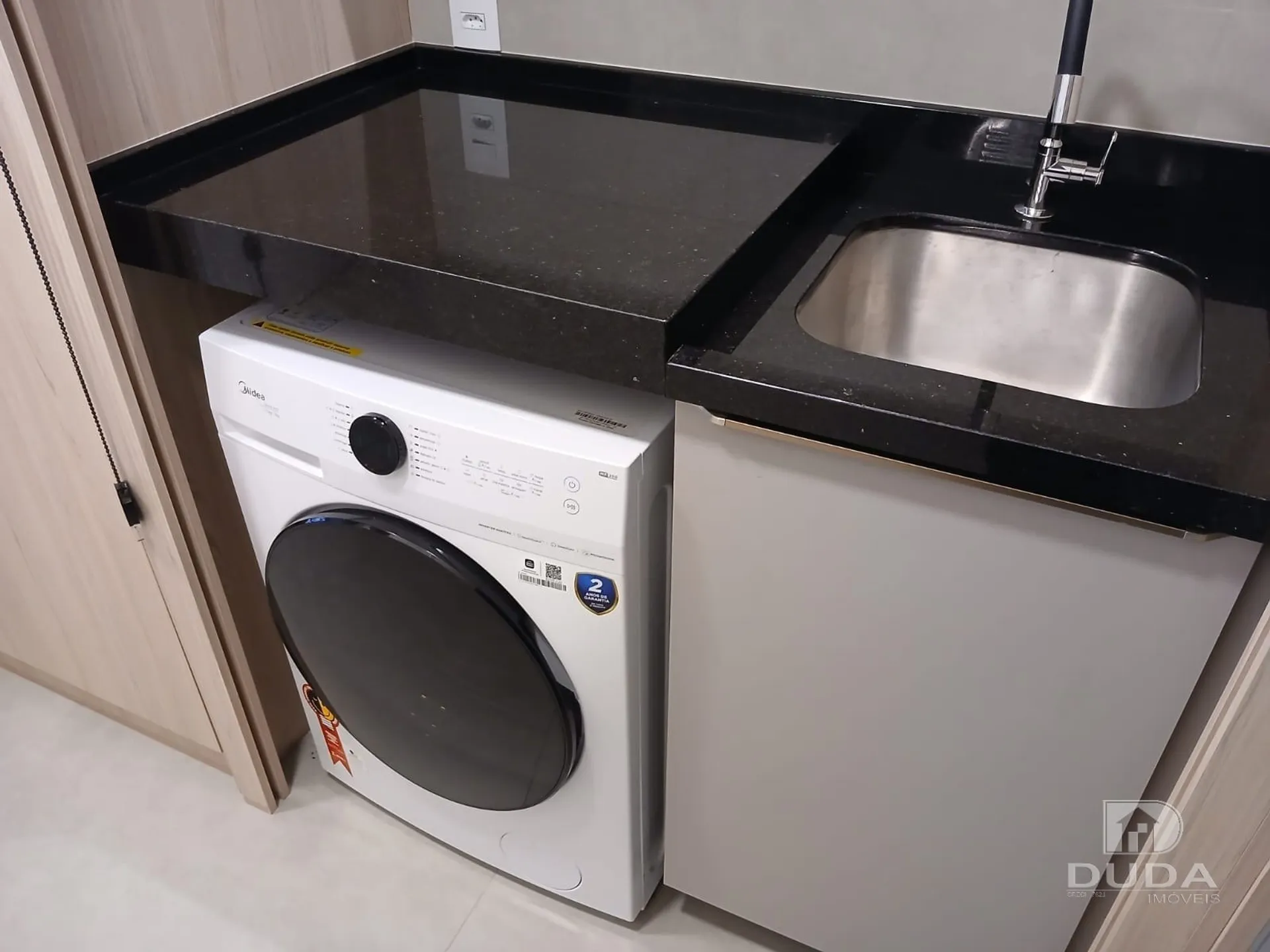 Furnished studio 33 m² with 1 bedroom and 1 bathroom — photo 16