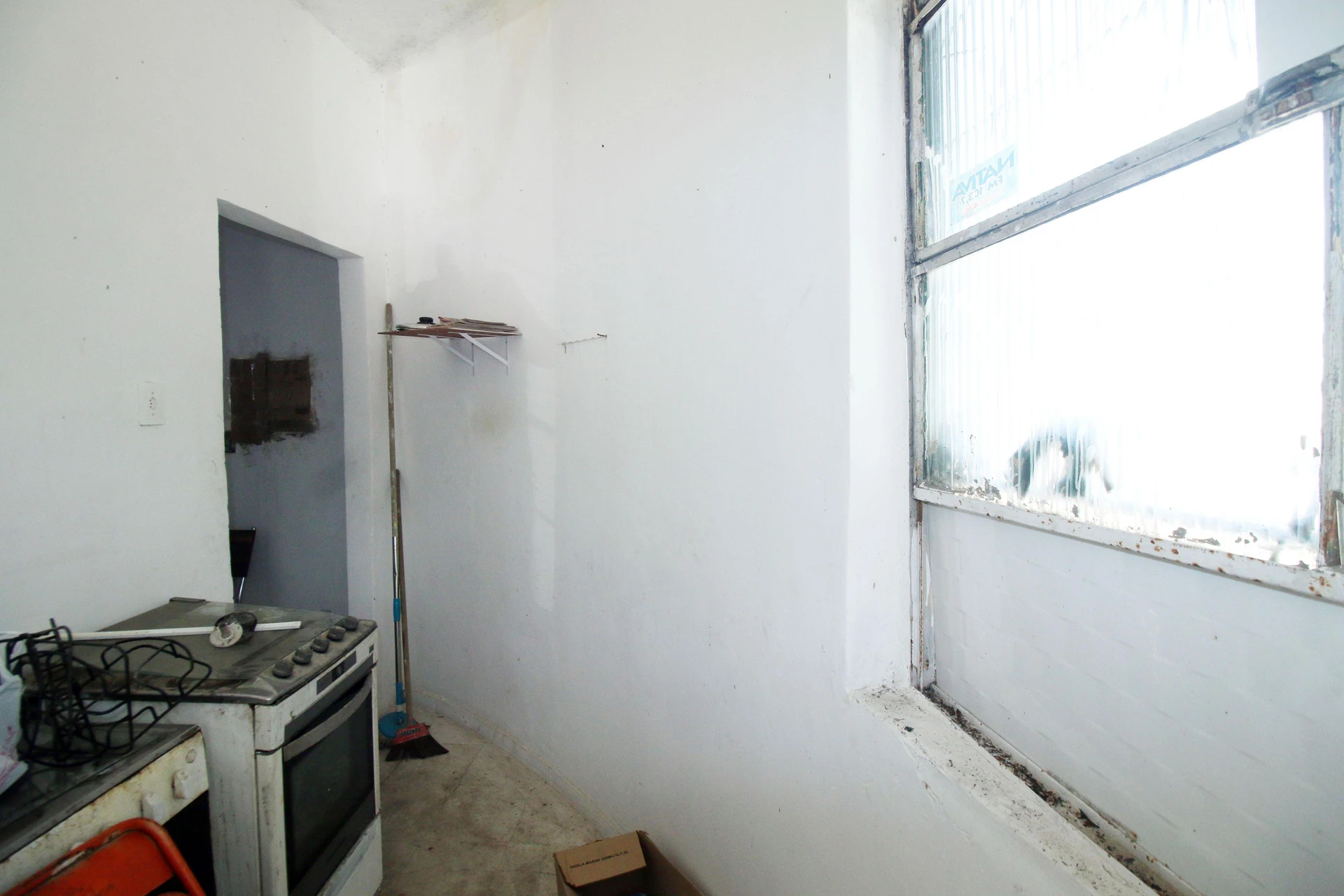 Незамебльована студія з 1 спальнею в сьюті — photo 15