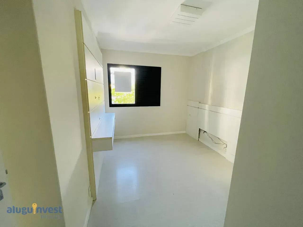 2-bedroom apartment with a washing machine in Florianópolis — photo 3