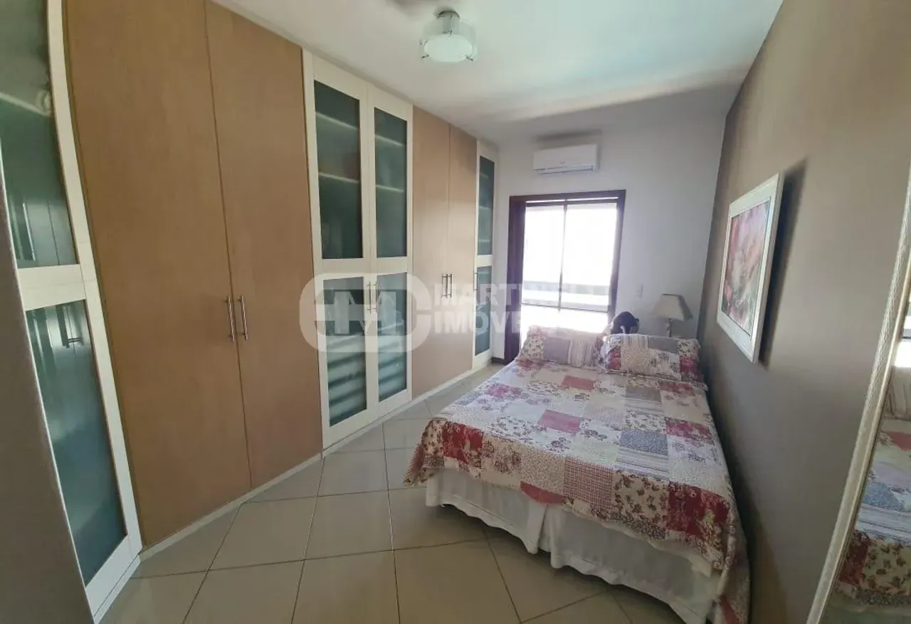 4-bedroom house with 3 suites and 5 bathrooms — photo 8