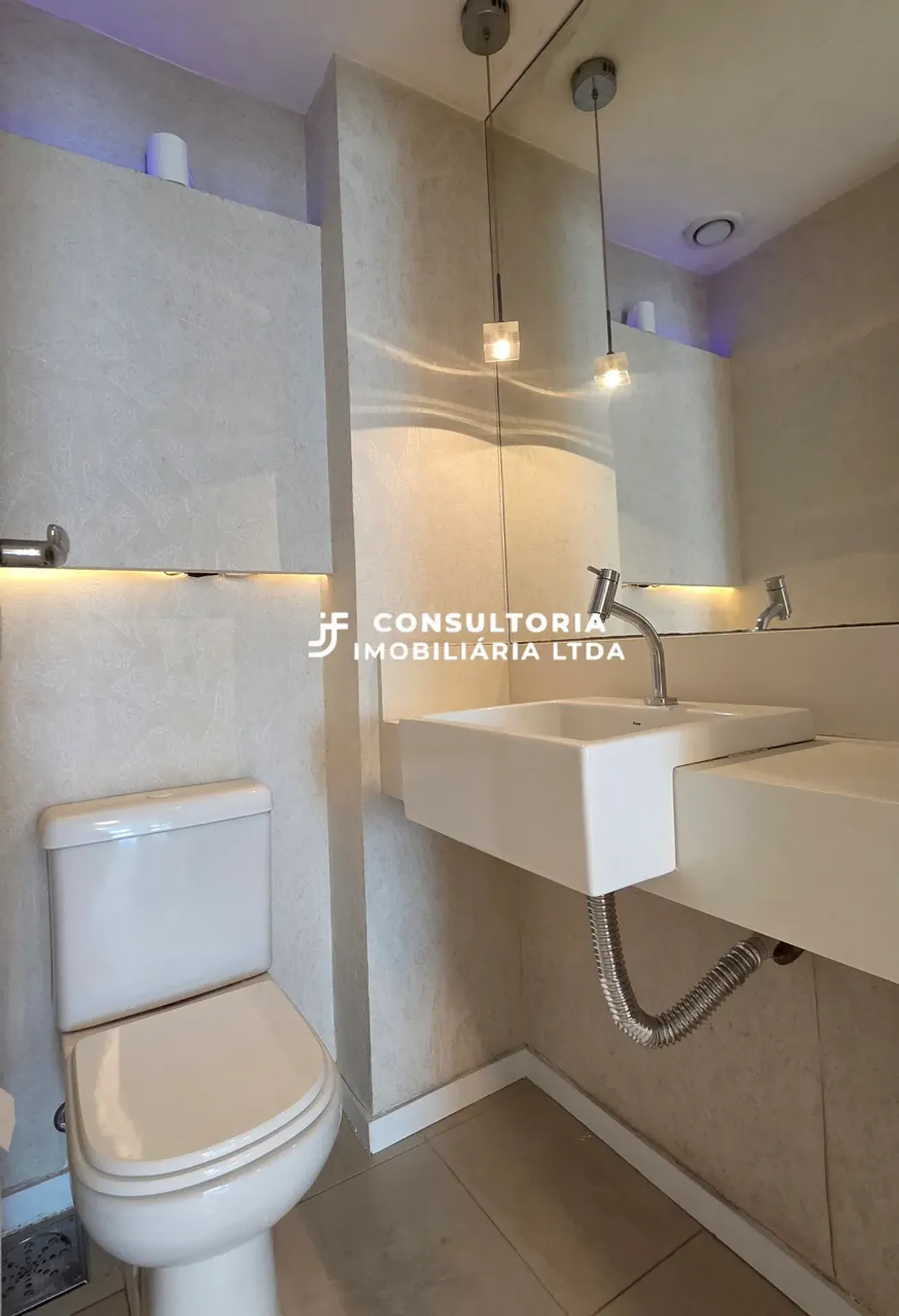 3-bedroom apartment in a building with a sauna — photo 19