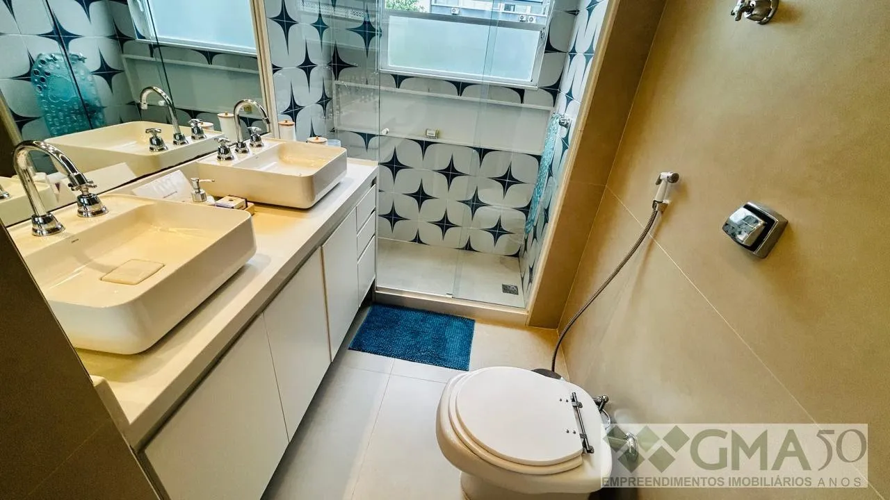3-bedroom apartment with a washing machine — photo 30