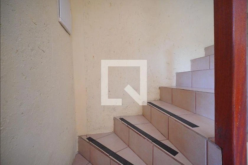 Меблированный дом с 2 спальнями и кухней на газу — photo 26