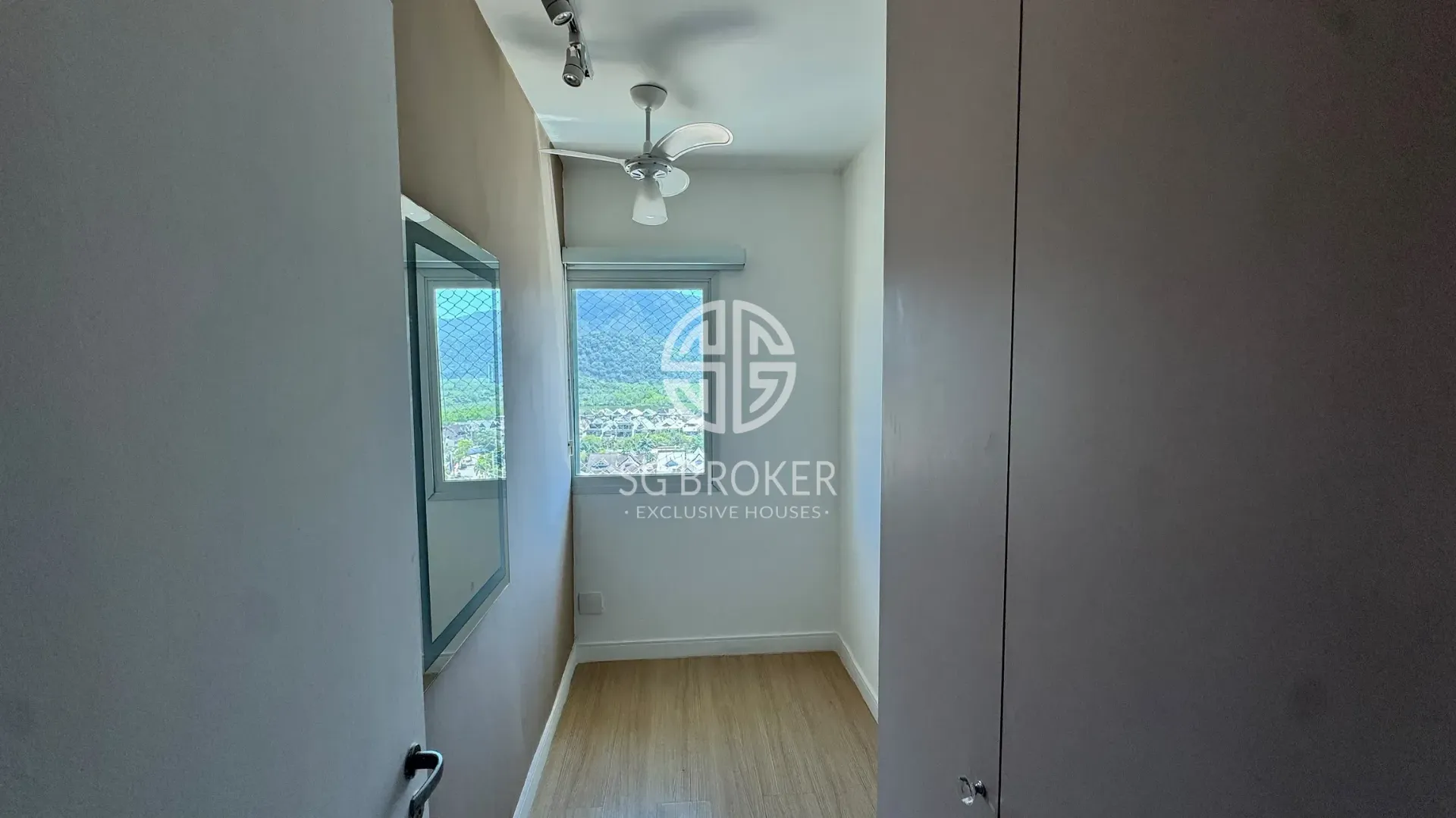 Apartment, 124 m², with a grill on the balcony — photo 34