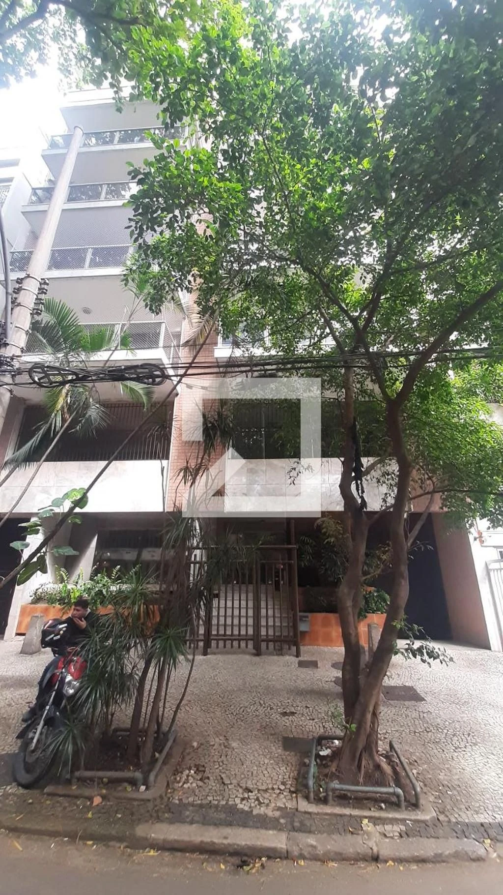 Washing machine in a 3-bedroom apartment, 136 m² — photo 43
