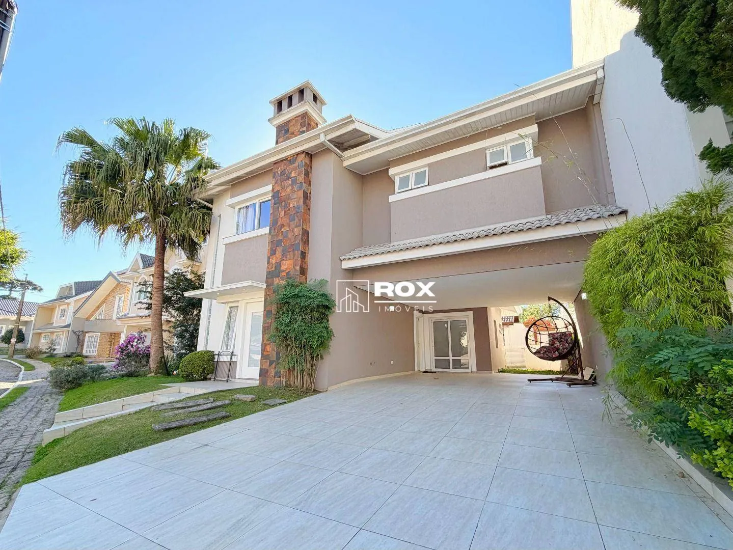 Casa en condominio con 5 dormitorios y piscina — photo 2