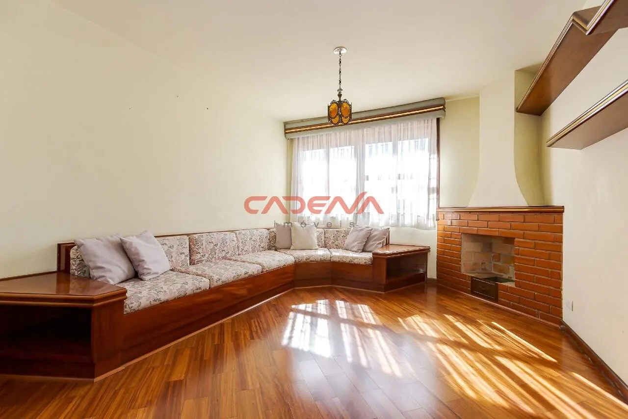 House with 5 bedrooms, 3 en-suites and 660 m² with 6 spaces — photo 11
